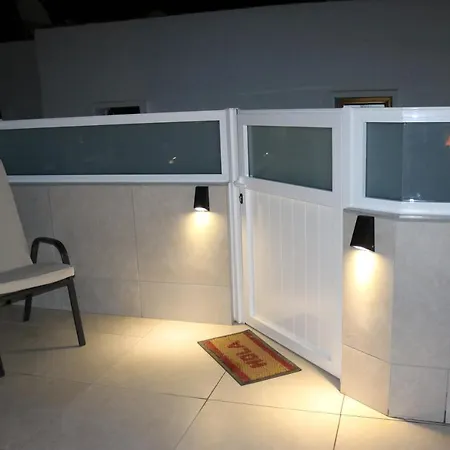 Big Sun Terrace Renovated 2-bedroom Luxury Duplex Apartment