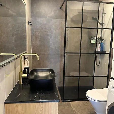 Big Sun Terrace Renovated 2-bedroom Luxury Duplex